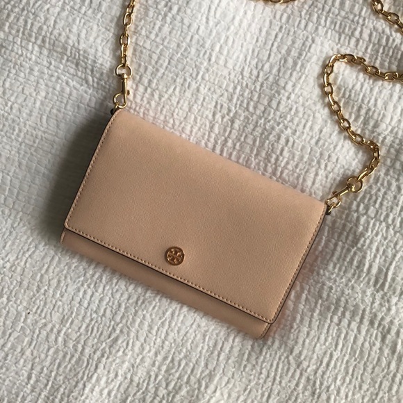 Tory Burch Handbags - Tory Burch Robinson Chain Wallet